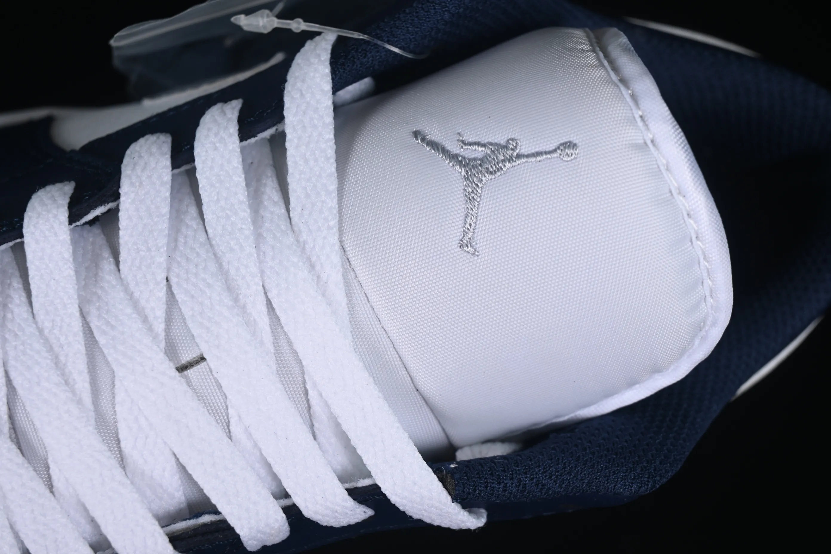 All categories Air Jordan Jordan series basketball shoes Air Jordan 1 Low Z version Air Jordan 1 Low AJ1 Joe 1 white blue gray low-top cultural basketball shoes 553558-141